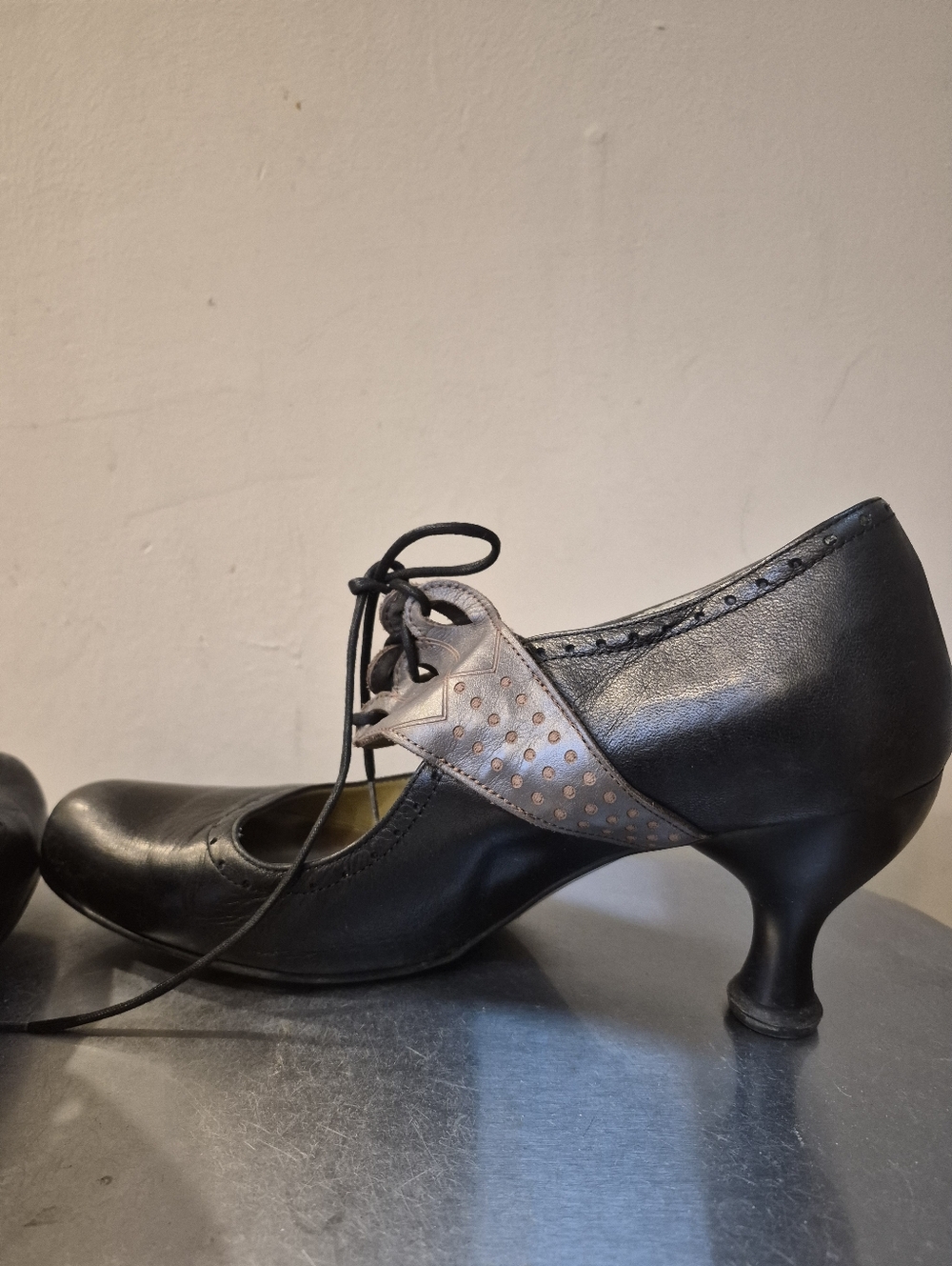 John Fluevog Bellevue Molly Johnson - Picture 4 of 8